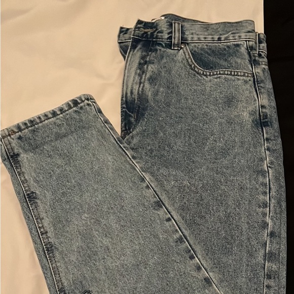 Mom jeans size 29/30 - Picture 5 of 6